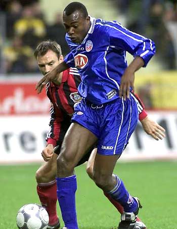 穿针引线的 穿针引线的